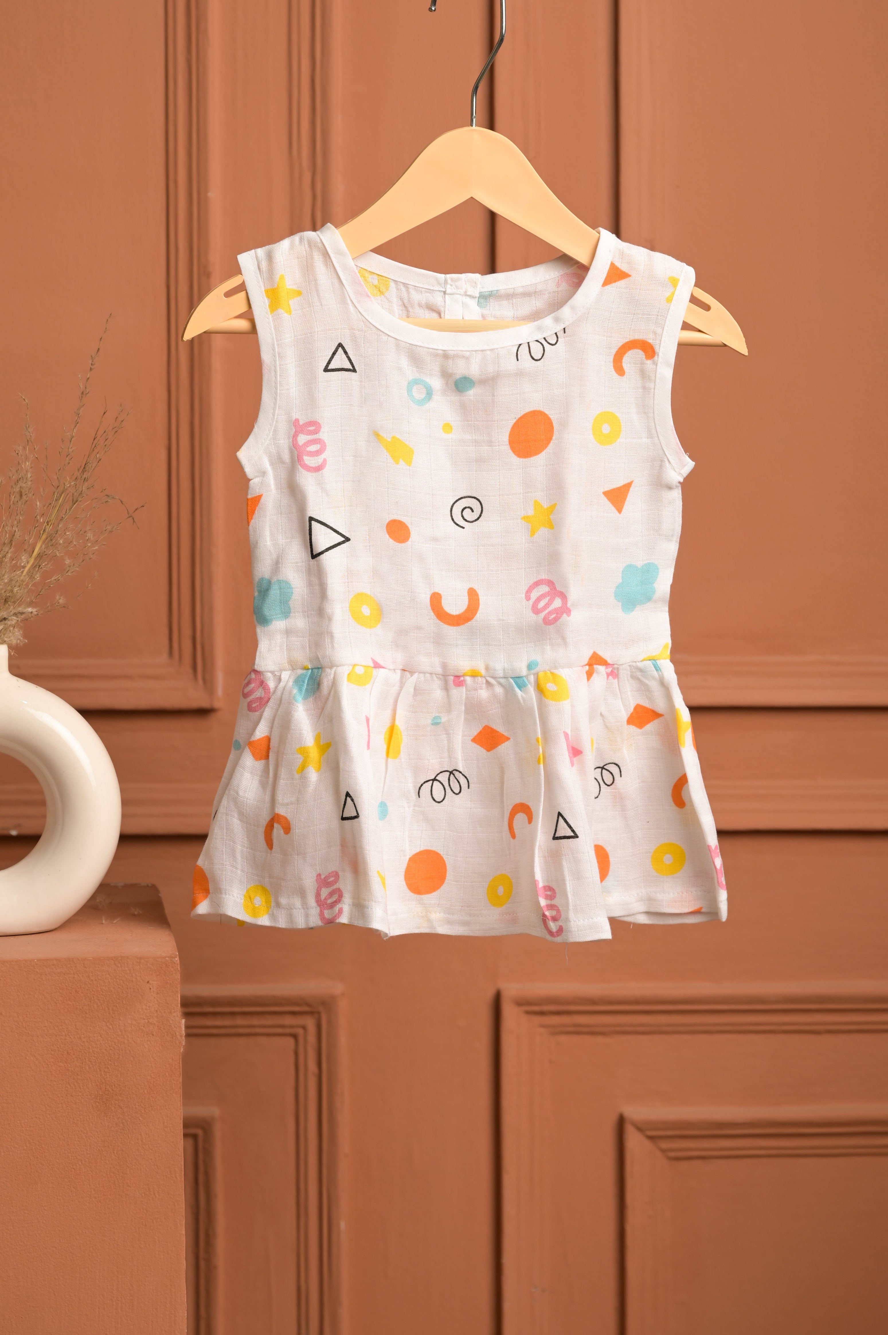 Long Muslin Yuki Gown With Puffed Sleeves For Kids NOTHING FITS BUT Girl's Cotton Muslin Yuki Gown - Classic Long Dress With Puffed Sleeves (Made In Korea) Nothing Fits But Dress Long Muslin Yuki Gown With Puffed Sleeves For Kids NOTHING FITS BUT Girl's Cotton Muslin Yuki Gown - Classic Long Dress With Puffed Sleeves (Made In Korea) Nothing Fits But Dress